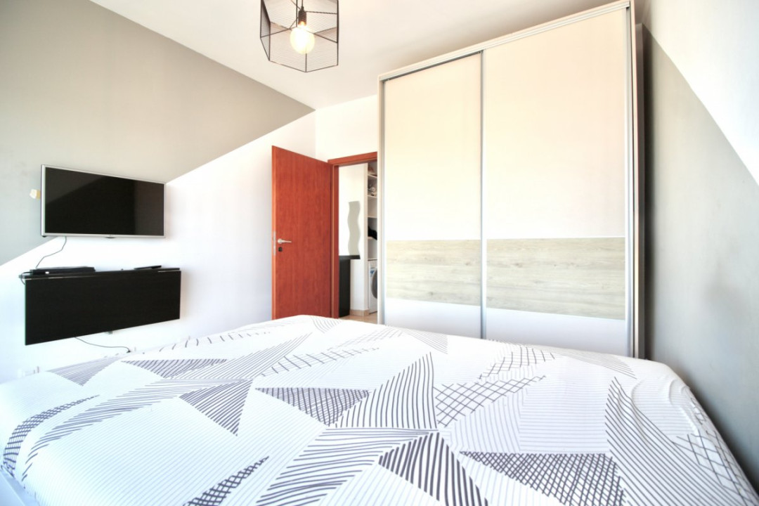 TITAN AUCHAN-RASARIT DE SOARE, APARTAMENT CU VEDERE PANORAMICA!