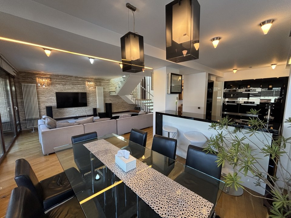 🏠 Vila Moderna - S+P+2 - Piscina Incalzita - Garaj - Andronache