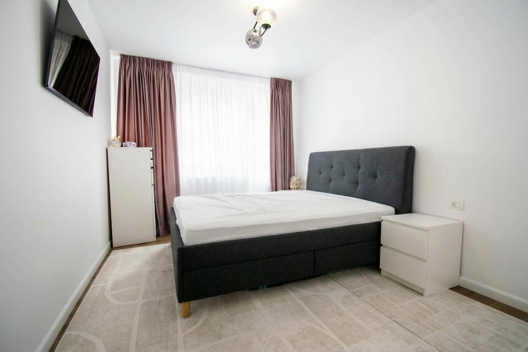 Bd.Obregia 2 camere,renovat lux,mobilat-utilat,centrala proprie,etaj 3/10