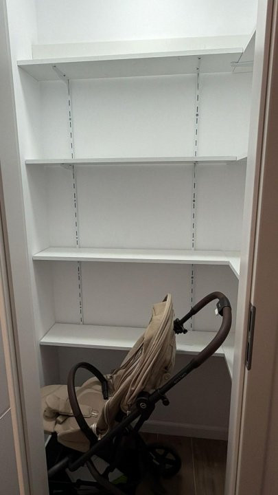 Bd.Obregia 2 camere,renovat lux,mobilat-utilat,centrala proprie,etaj 3/10