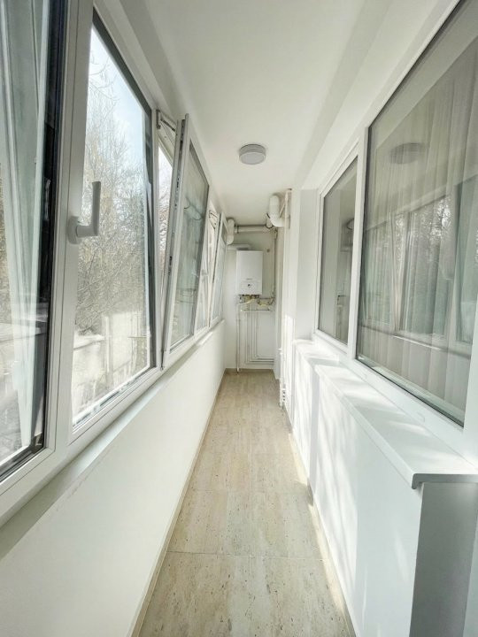 Bd.Obregia 2 camere,renovat lux,mobilat-utilat,centrala proprie,etaj 3/10