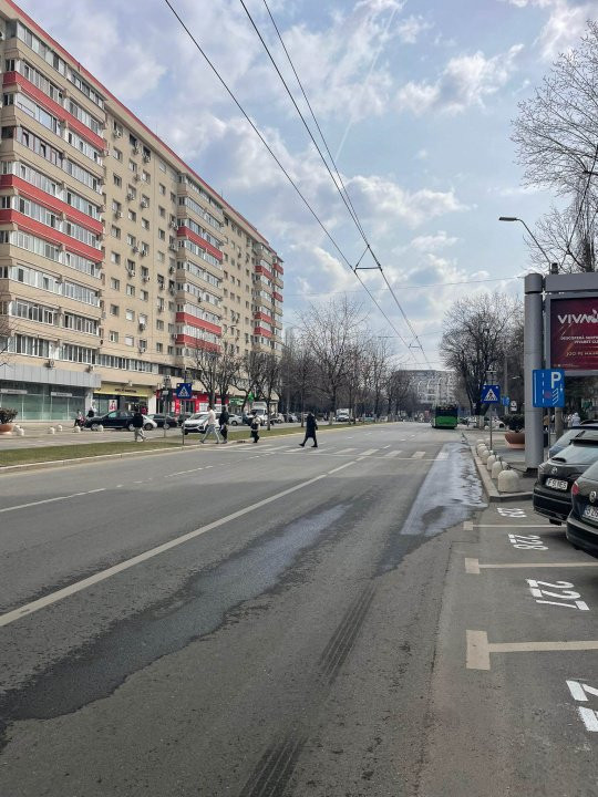 Bd.Obregia 2 camere,renovat lux,mobilat-utilat,centrala proprie,etaj 3/10