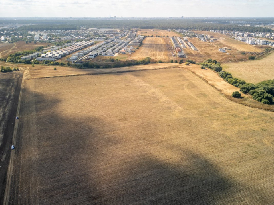 Teren dezvoltare in Tunari