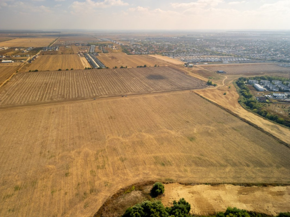 Teren dezvoltare in Tunari