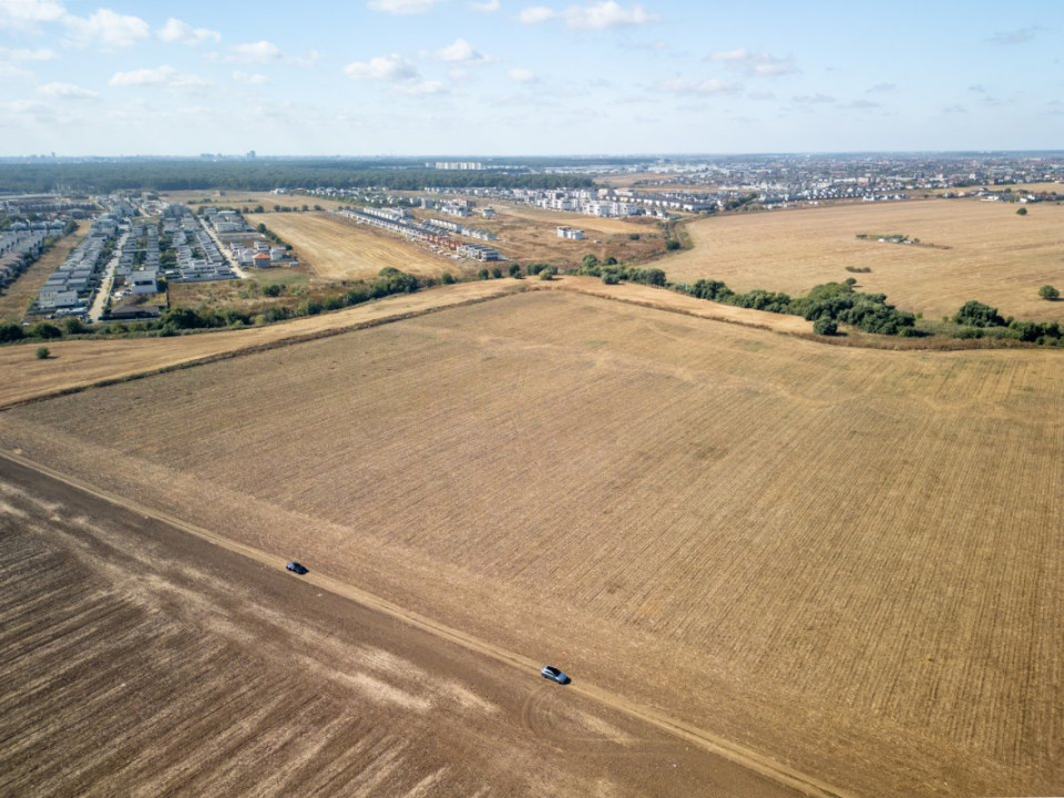 Teren dezvoltare in Tunari