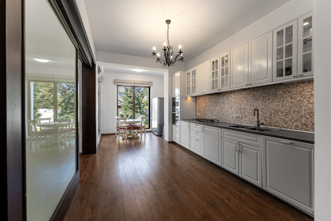 Vilă eleganta si spatioasa - vanzare - Pipera - Erou Iancu Nicolae 