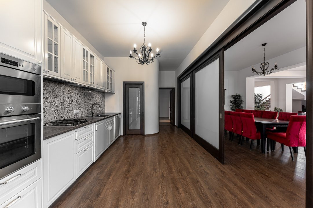 Vilă eleganta si spatioasa - vanzare - Pipera - Erou Iancu Nicolae 