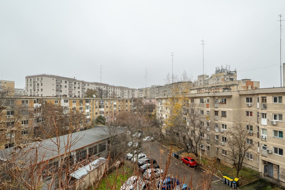 Garsoniera Crangasi - str. Padureni