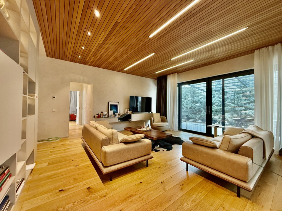 Martha Bibescu casa SMART, terasa 100mp priveliste W