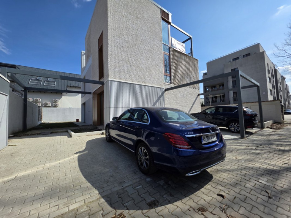 Vilă Modernă P+2E în Pipera – Spațiu, Confort și Terasa Panoramică