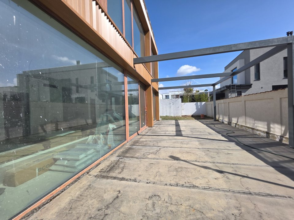 Vilă Modernă P+2E în Pipera – Spațiu, Confort și Terasa Panoramică