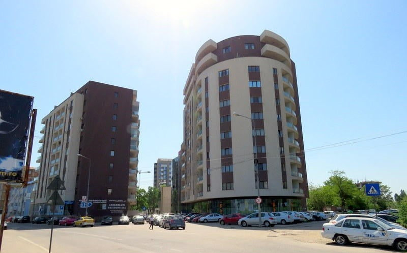 COMISION 0%-De inchiriat 2 cam. la LUKOIL Lujerului-mobilat si utilat