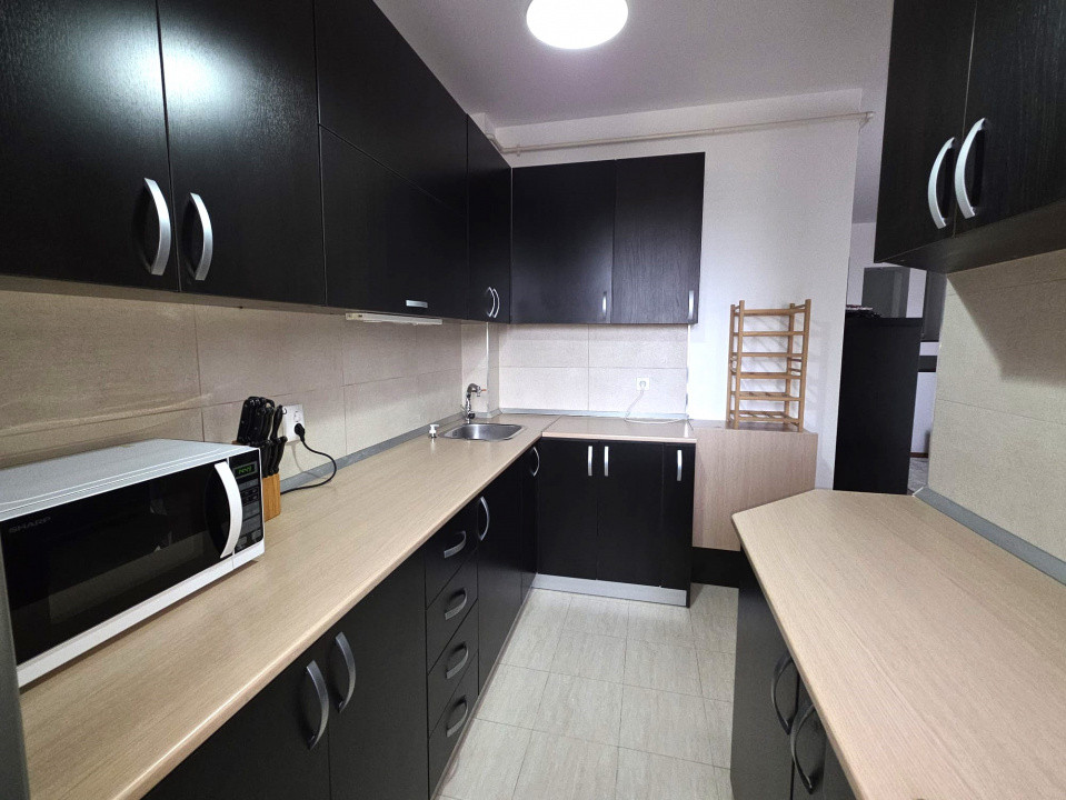De inchiriat 2 cam.langa Plaza - Lujerului - mobilat si utilat