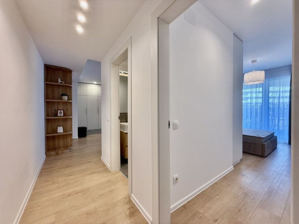 Apartament cu piscina si gradina proprie, nou, la prima inchiriere