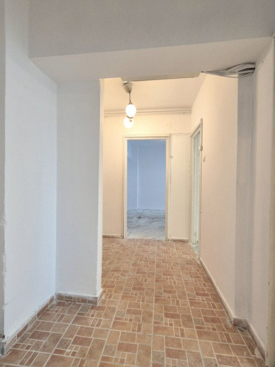 Apartament decomandat 2 camere, 60MP,  etaj 1, Calea Dorobanților!
