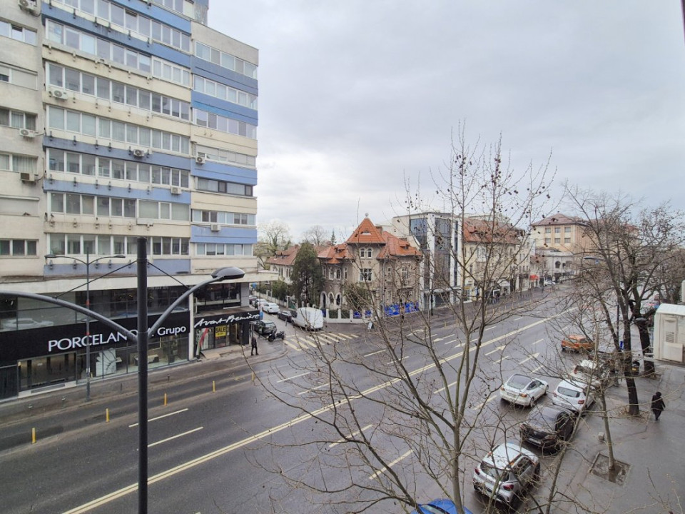 Apartament decomandat 2 camere, 60MP,  etaj 1, Calea Dorobanților!