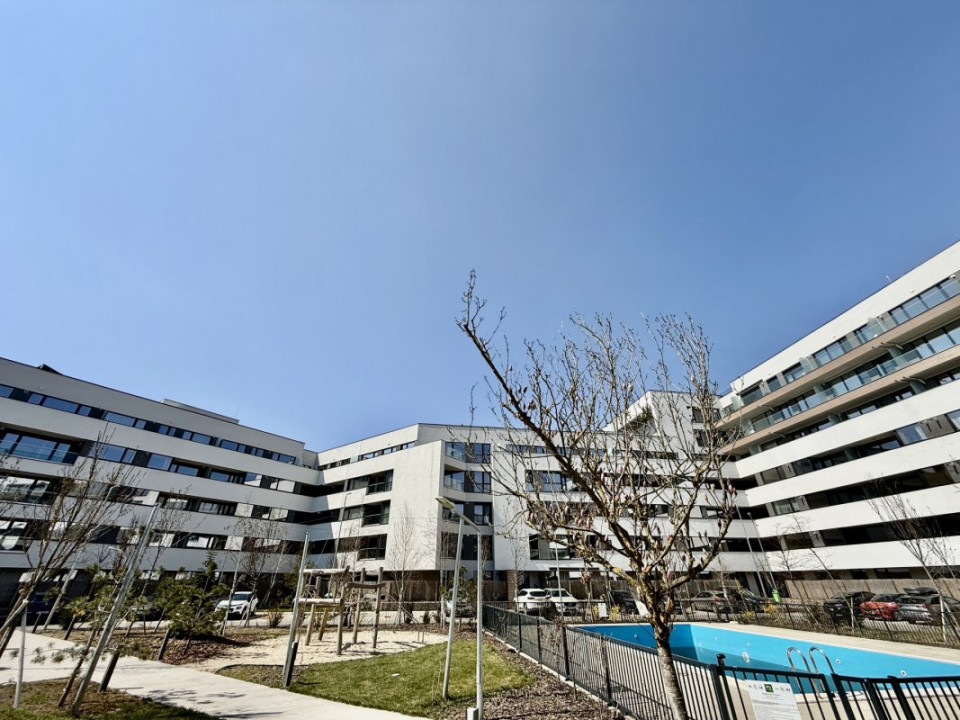 Apartament cu piscina si gradina proprie, nou, la prima inchiriere