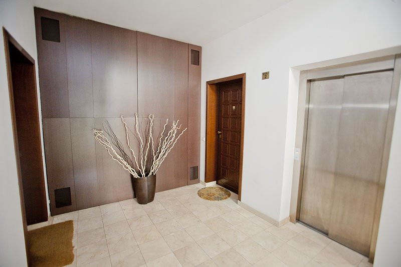 apartament 4 camere- primaverii de inchiriat