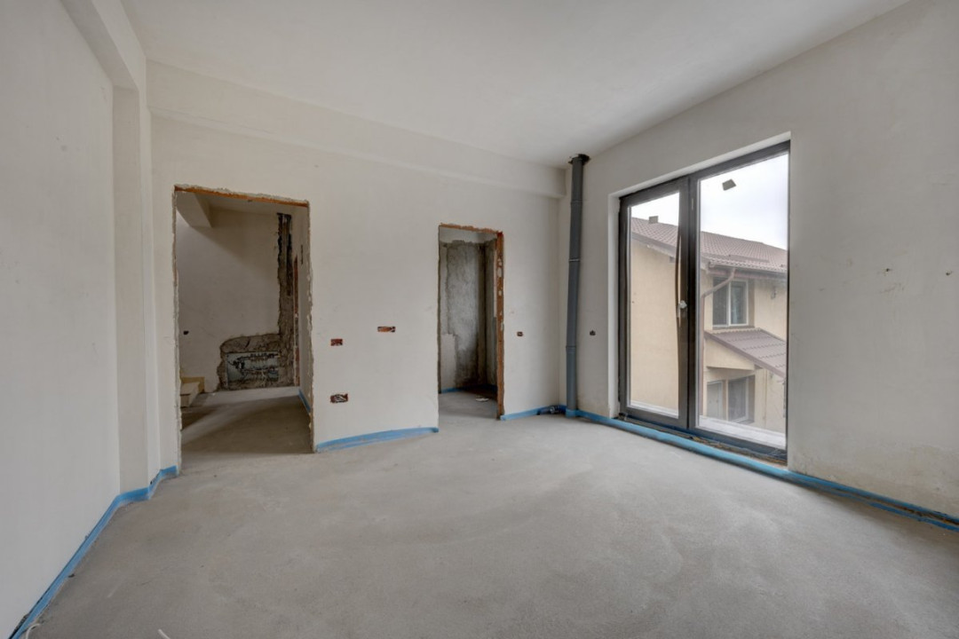 Casa se preda finisata - 4 bai -3 dormitoare - curte - parcare -  metrou Păcii 