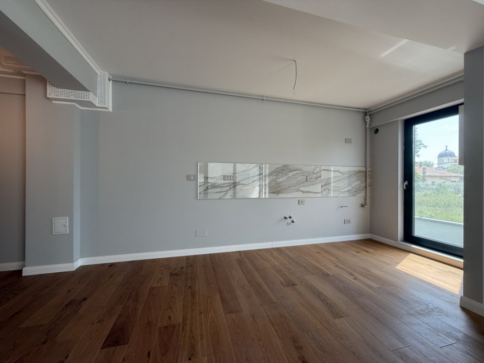 Unirii, 4 camere si  2 parcari  de la dezvoltator