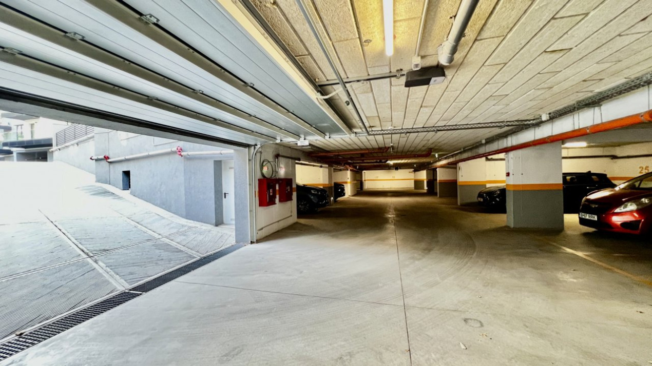 Unirii, 4 camere si  2 parcari  de la dezvoltator