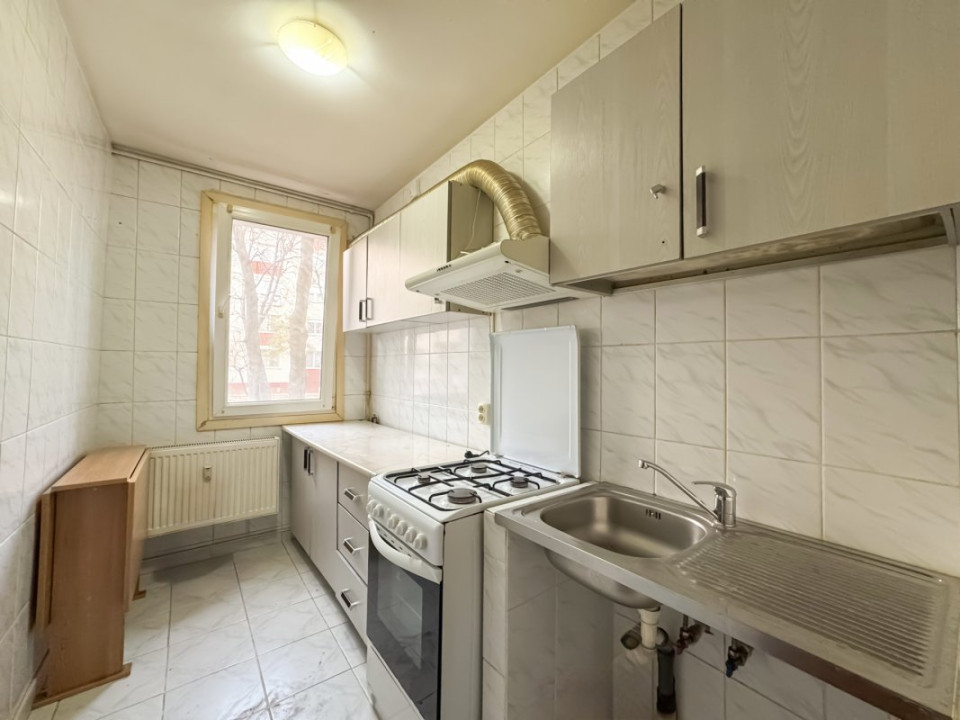 Garsonieră Decomandată 33mp. Bloc Reabilitat. Giurgiului, Grădiștea.