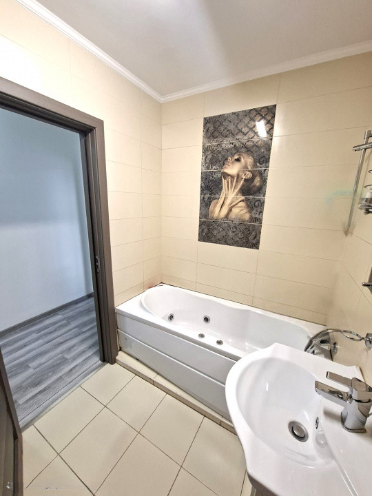 De vanzare 3 camere-renovat-Cal. Giulesti 52, langa parc Marin Preda