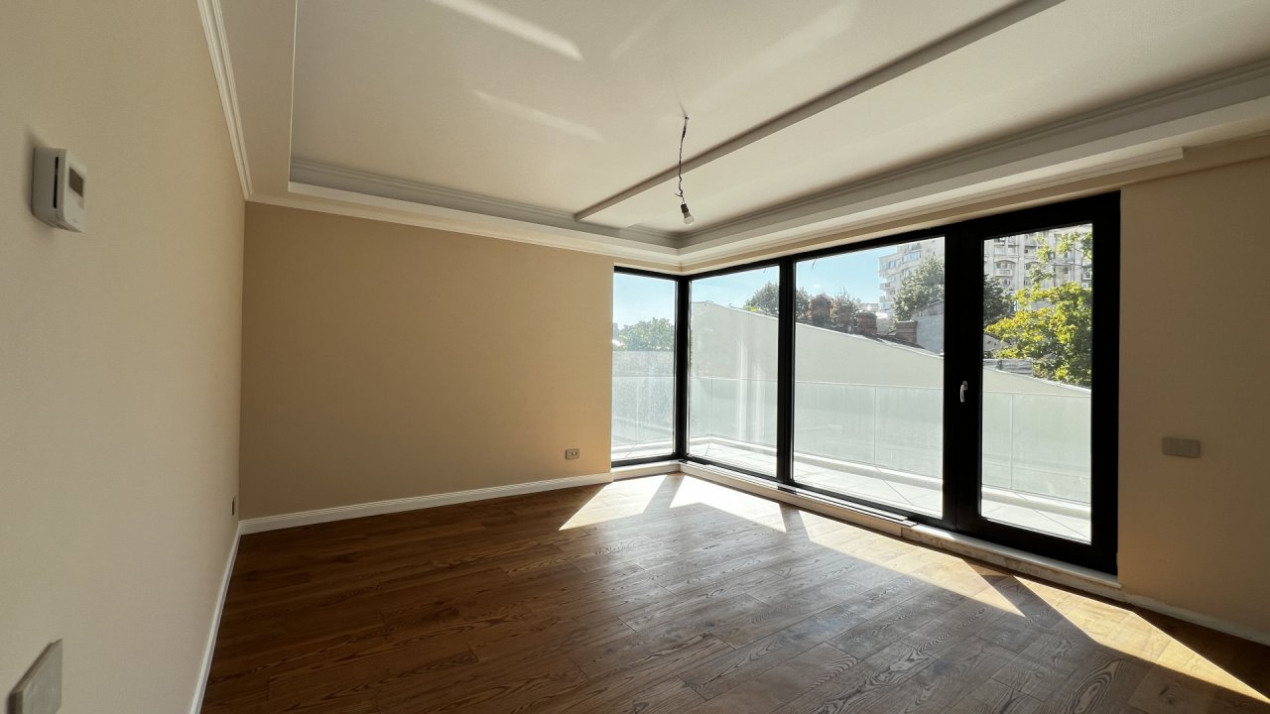 Unirii, 4 camere cu  2 parcari