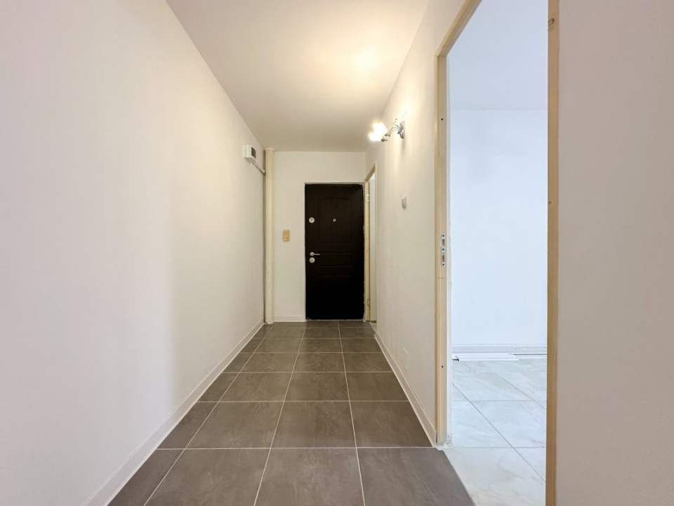 Lângă parc, renovat complet, gata să devină al tău. Totul nou!