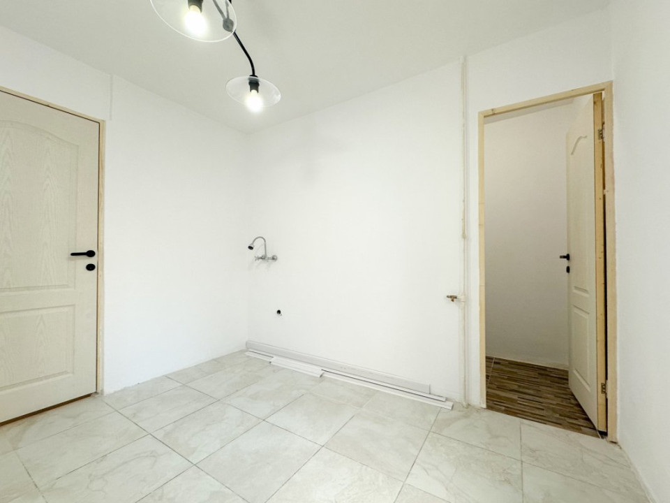 Lângă parc, renovat complet, gata să devină al tău. Totul nou!