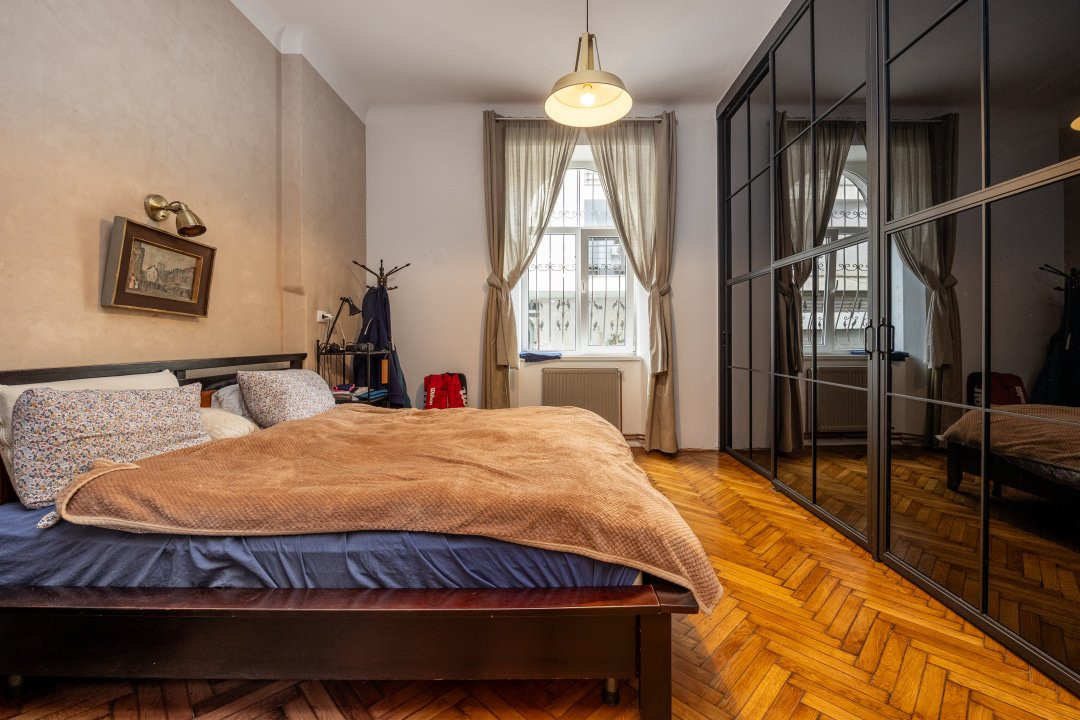 Apartament interbelic premium – 127 mp | Vilă monument istoric | Piata Victoriei