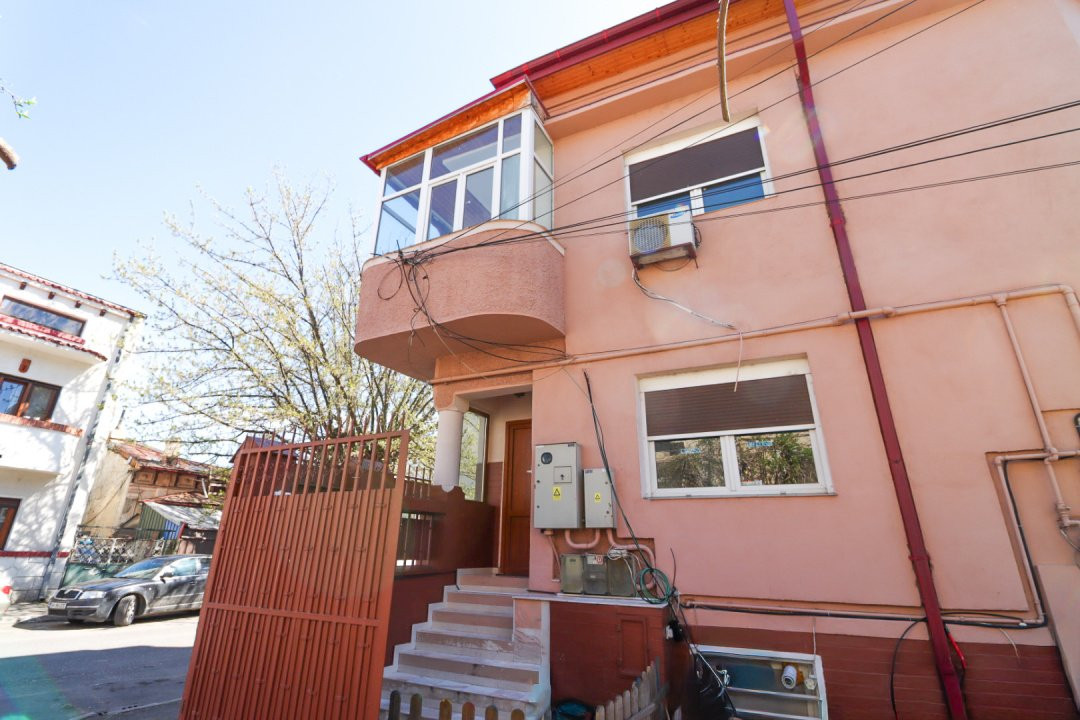 Casă de vânzare cu 4 camere - Piața Iancului/Muncii