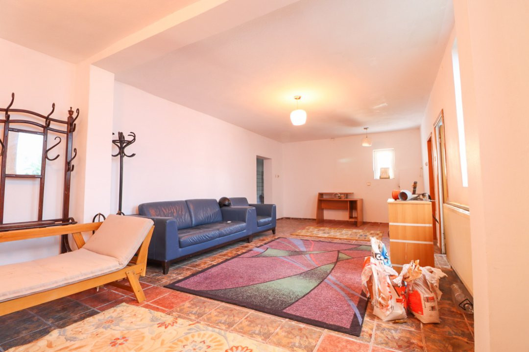 Casă de vânzare cu 5 camere - Piața Iancului/Muncii