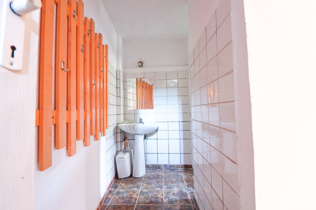 Casă de vânzare cu 5 camere - Piața Iancului/Muncii