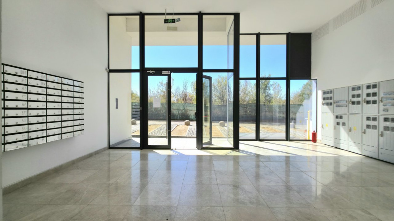 3 Camere Mobilat si Utilat Modern - Complex pe Malul Lacului