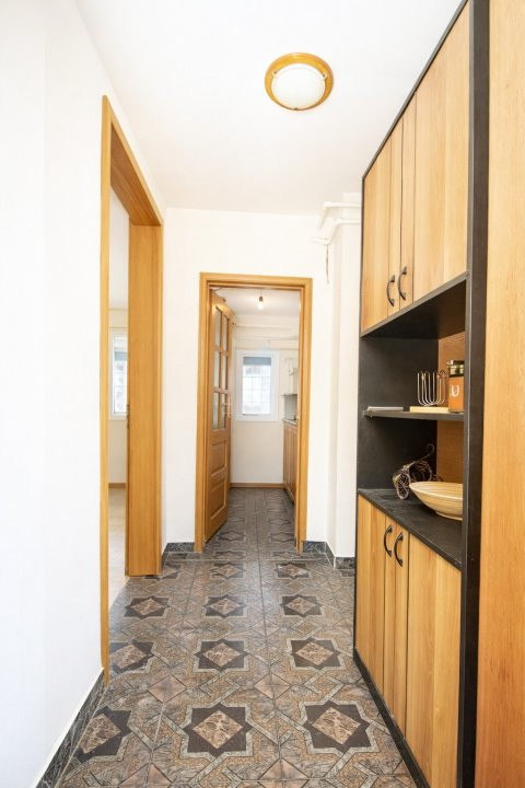 Drumul Taberei, 10 min Metrou Romancierilor 3camere+centrala proprie