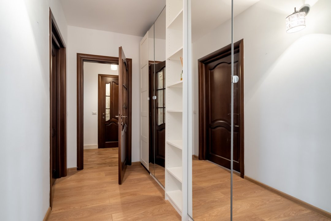 Banu Manta 18 - adiacent Piata Victoriei