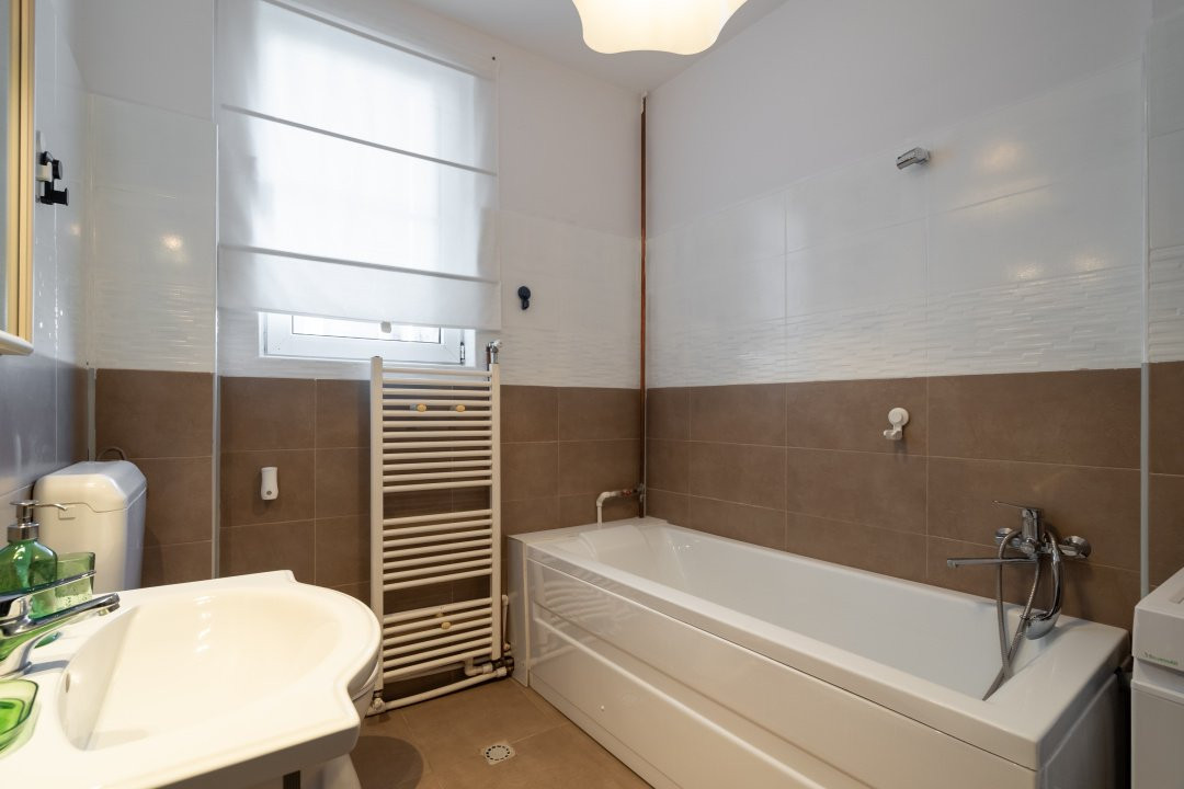 Apartament Spațios de 120 mp în Cartierul Evreiesc – Ultracentral