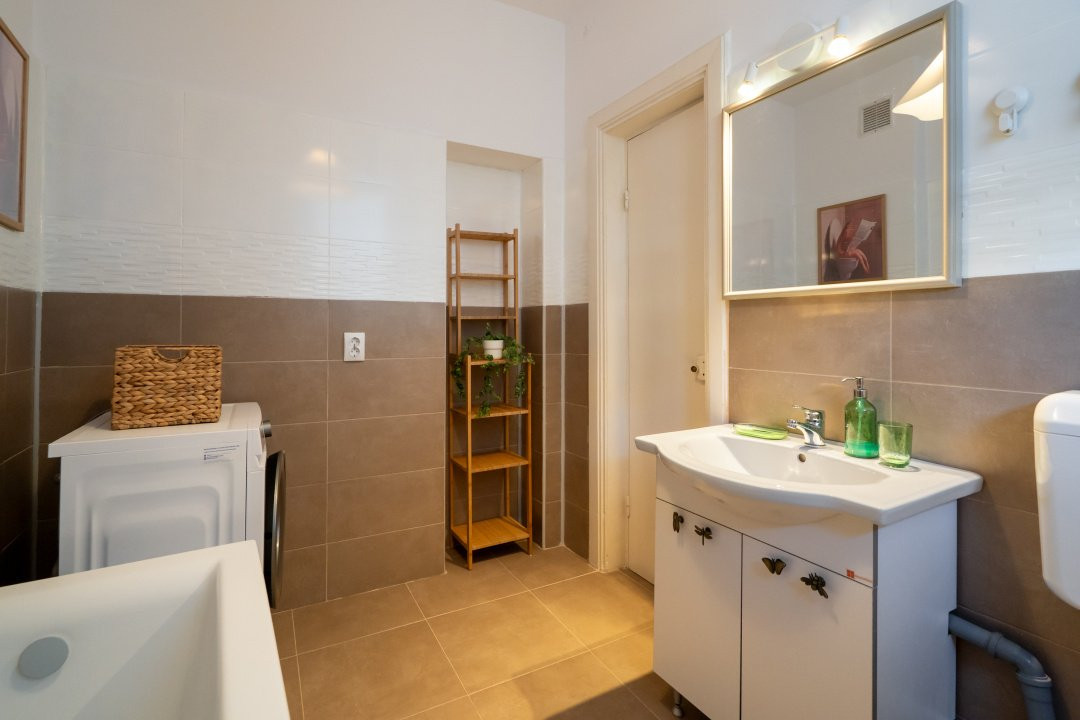 Apartament Spațios de 120 mp în Cartierul Evreiesc – Ultracentral