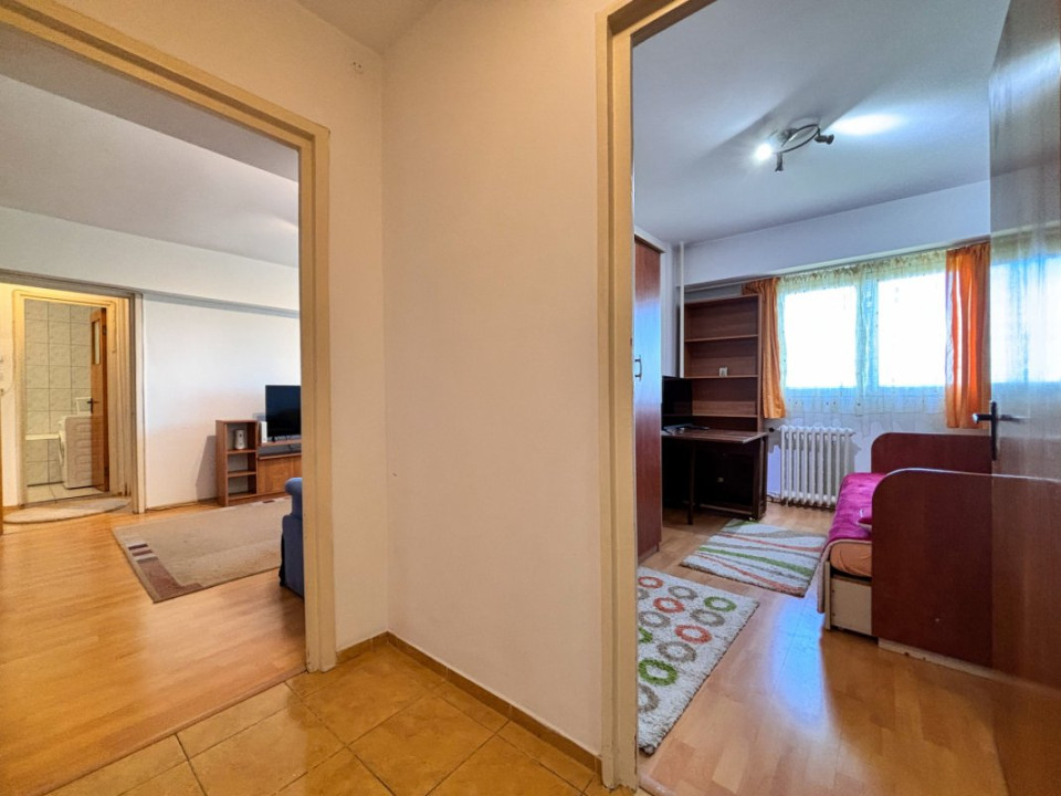 Vedere Parc Bloc 1980 | 3 camere decomandat, 2 băi, METROU 5 min