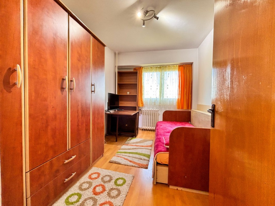 Vedere Parc Bloc 1980 | 3 camere decomandat, 2 băi, METROU 5 min