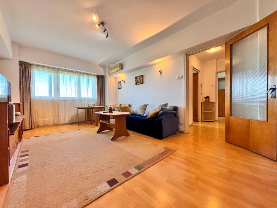 Vedere Parc Bloc 1980 | 3 camere decomandat, 2 băi, METROU 5 min