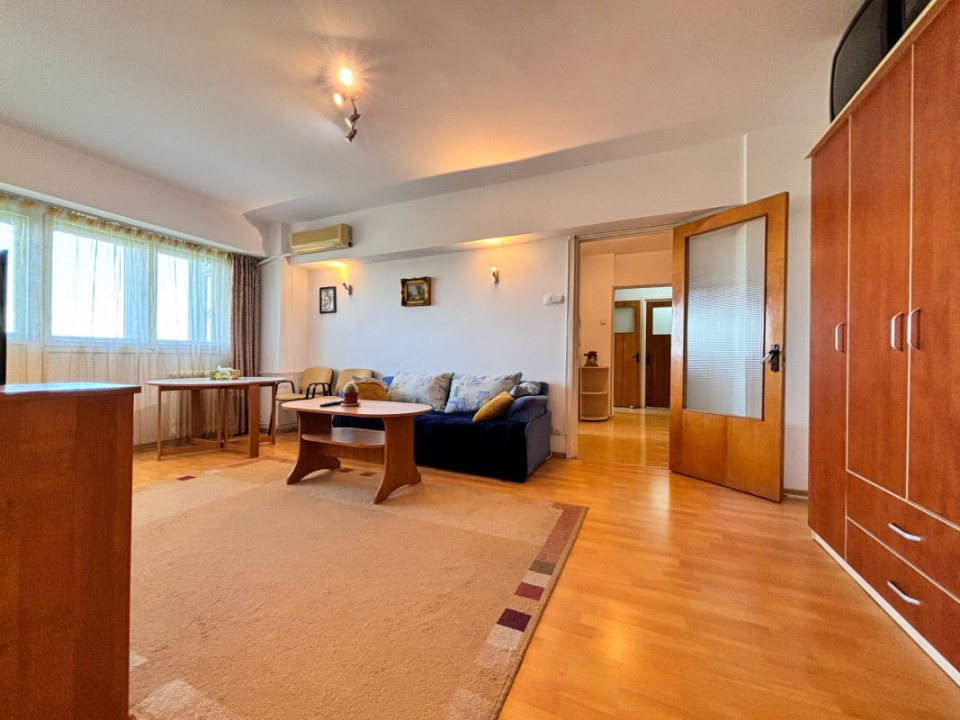 Vedere Parc Bloc 1980 | 3 camere decomandat, 2 băi, METROU 5 min