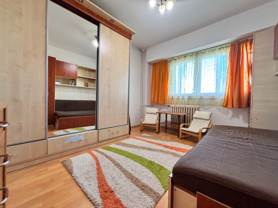 Vedere Parc Bloc 1980 | 3 camere decomandat, 2 băi, METROU 5 min