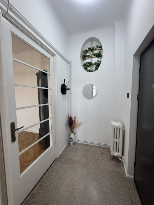 Bijuterie interbelică în centru