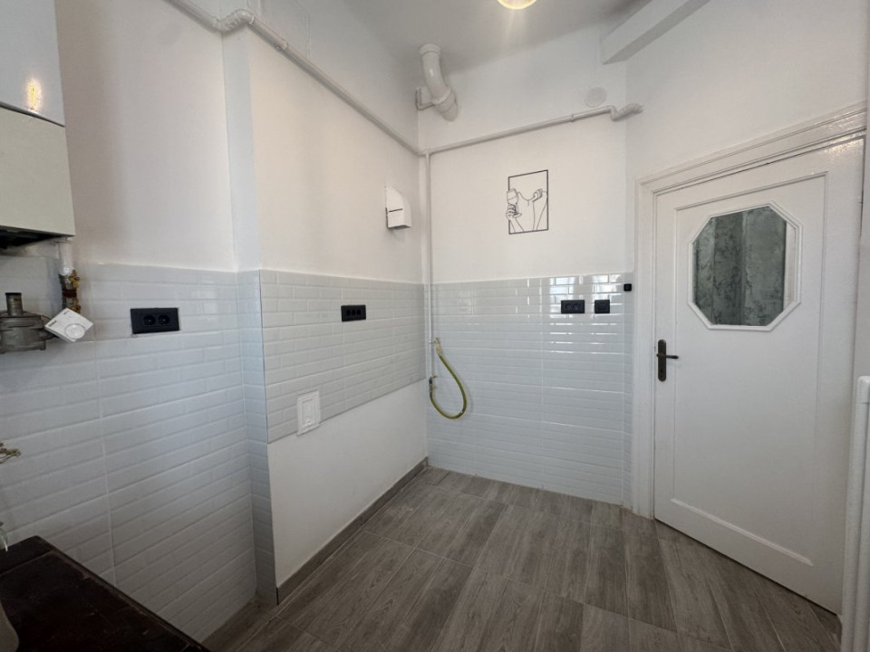 Bijuterie interbelică în centru