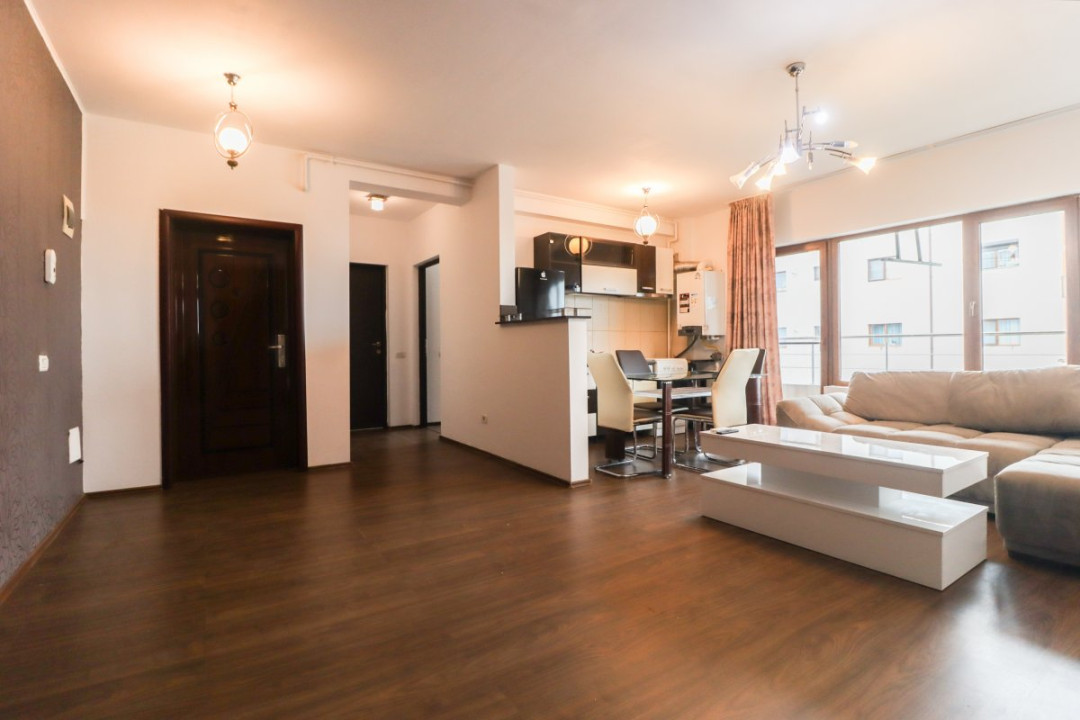 Apartamentul Tragis – spațios și bine compartimentat –