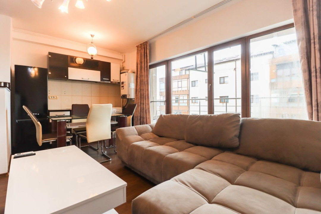 Apartamentul Tragis – spațios și bine compartimentat –