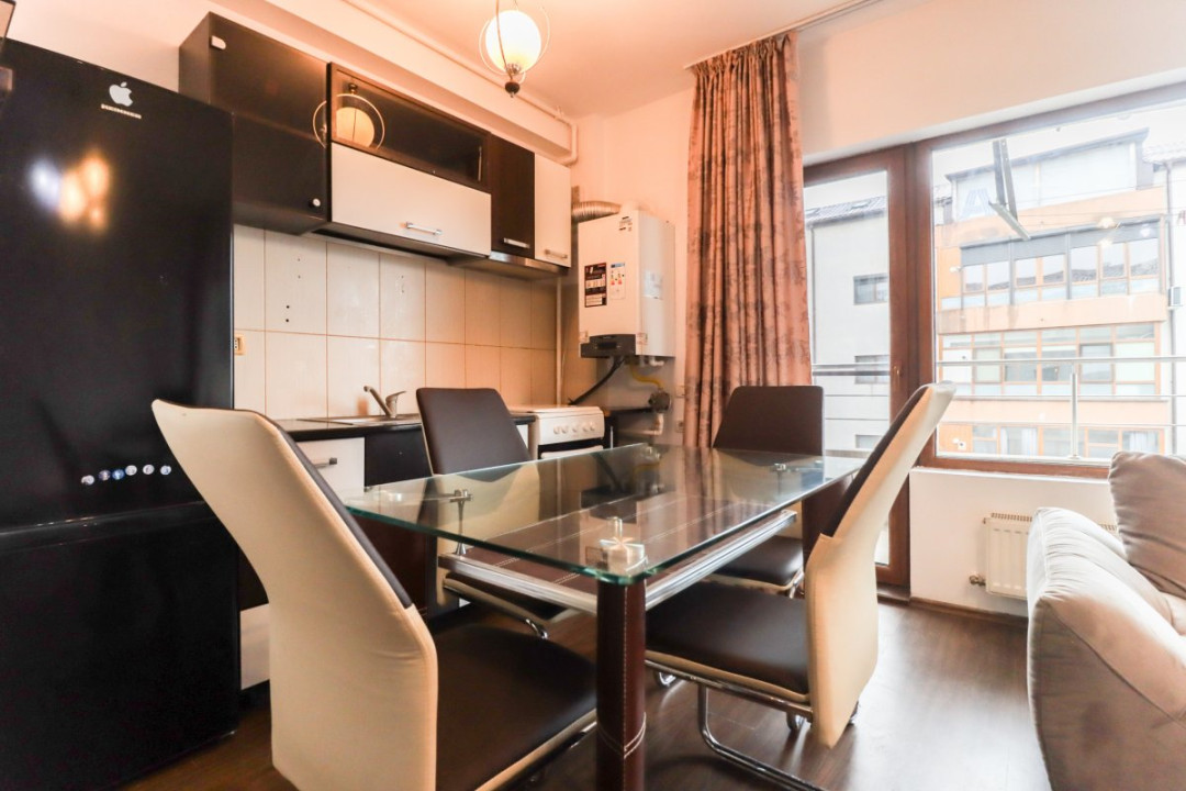 Apartamentul Tragis – spațios și bine compartimentat –