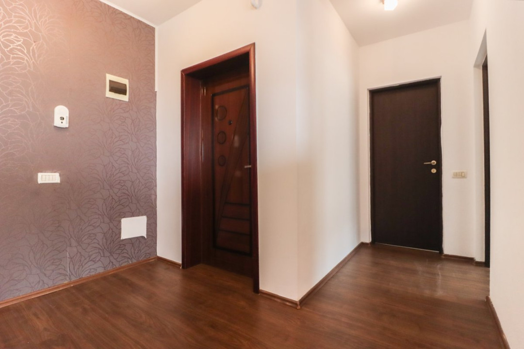 Apartamentul Tragis – spațios și bine compartimentat –